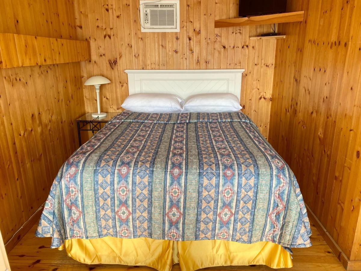 The Waterfront Motel Grand Barachois Eksteriør billede