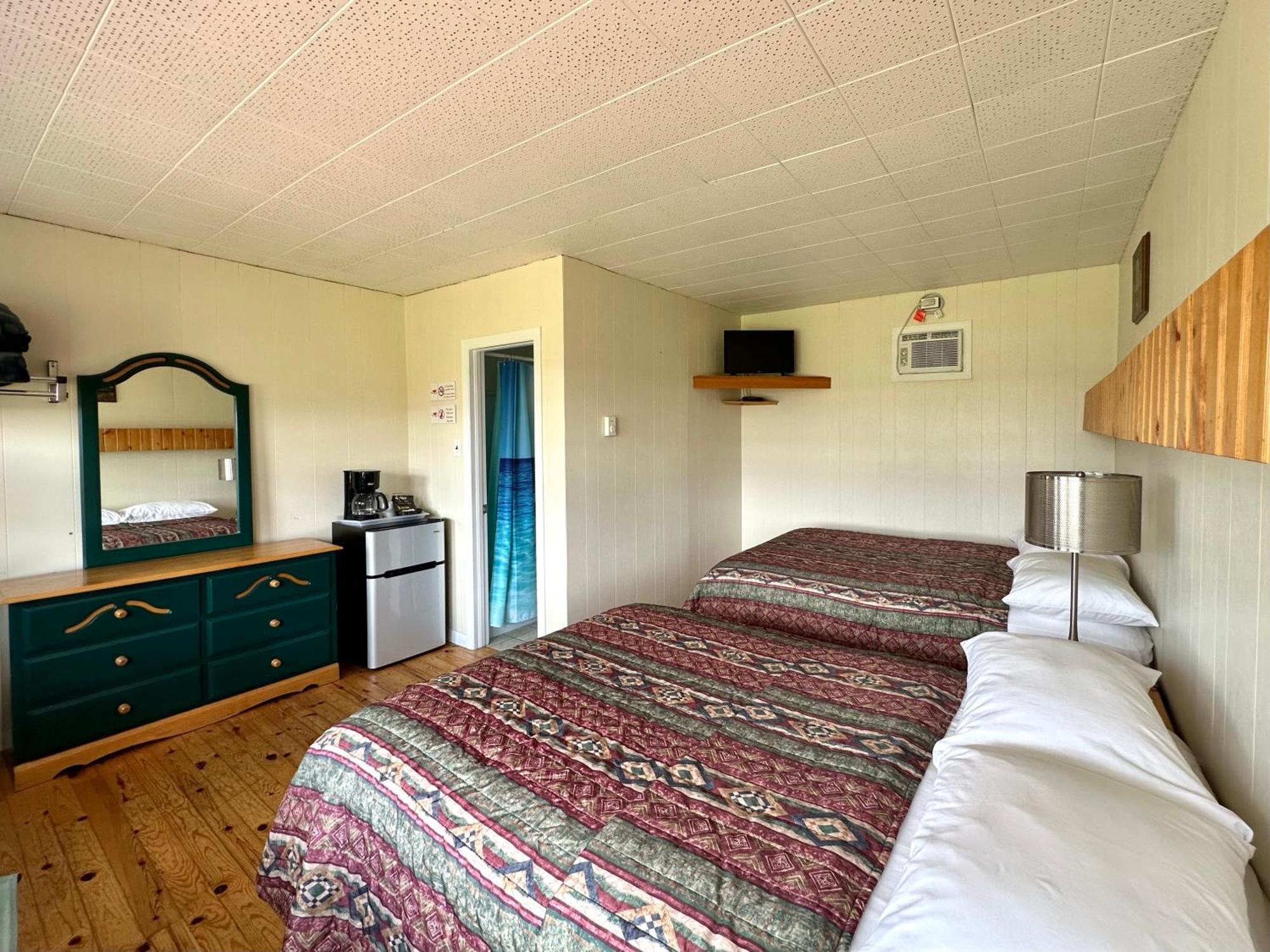 The Waterfront Motel Grand Barachois Eksteriør billede