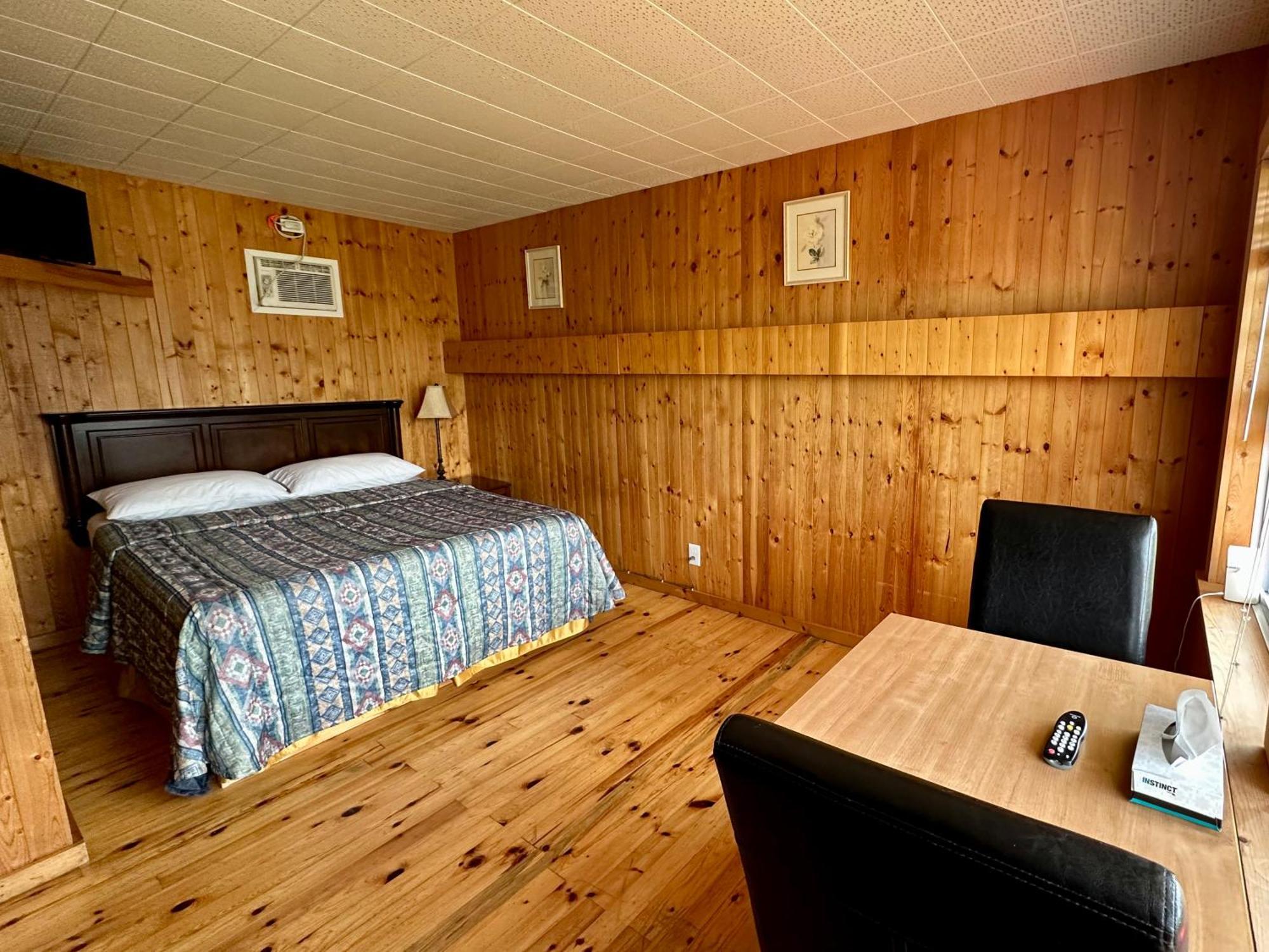 The Waterfront Motel Grand Barachois Eksteriør billede